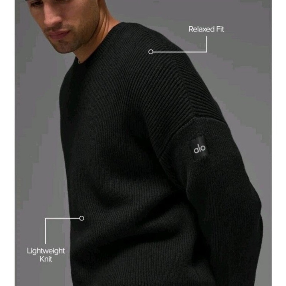ALO Yoga Men's Black  Knit Sweater - Casual Style Lg